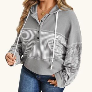 5005. Gray Striped Women's Hoodie